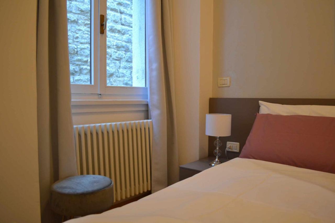Lantica Torre Apartamento Riva del Garda Exterior foto