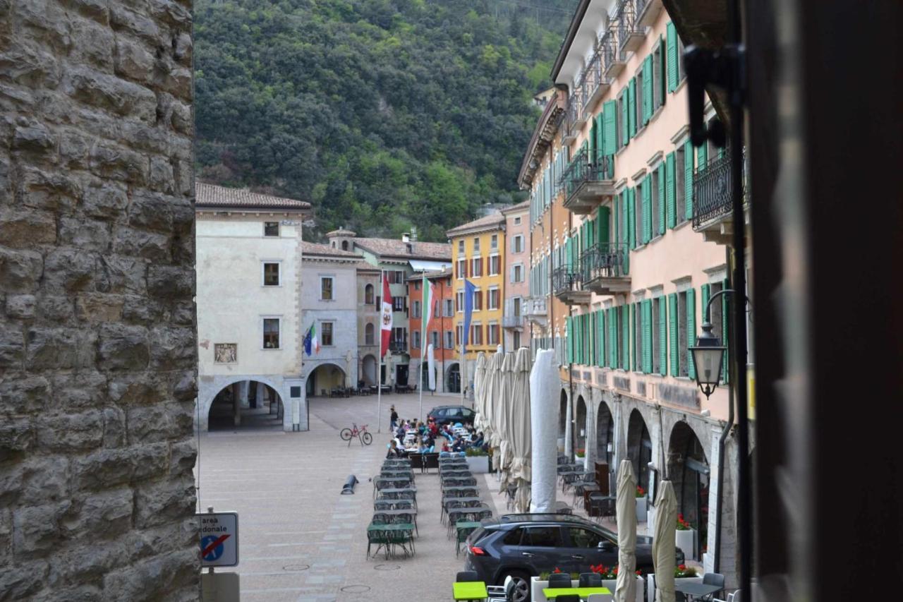 Lantica Torre Apartamento Riva del Garda Exterior foto